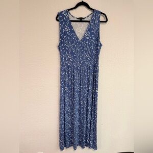 41 Hawthorne Blue Floral Sleeveless midi Dress large chest clasp